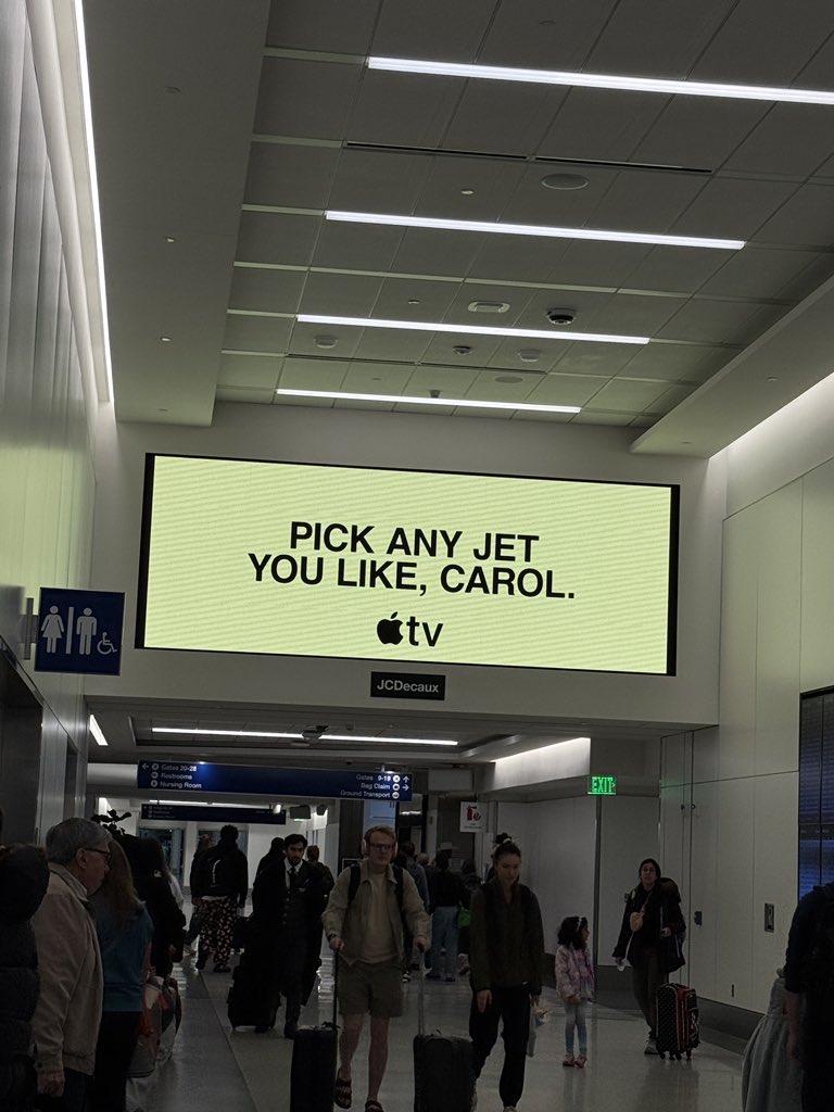 PluribusPod's tweet image. #pluribus ✈️