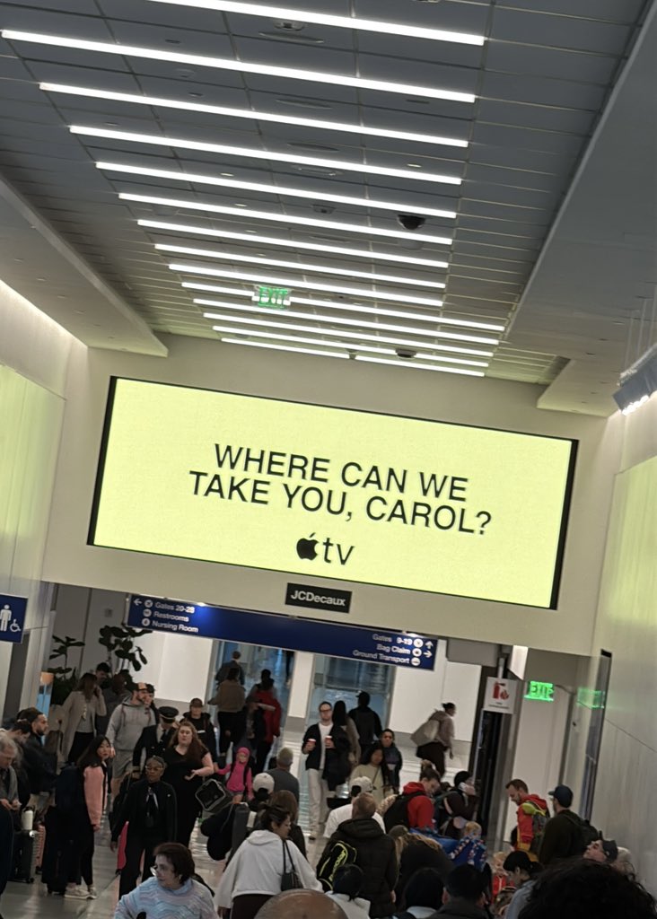 PluribusPod's tweet image. #pluribus ✈️