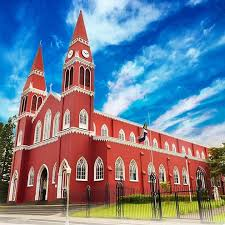 ⛪️ Estamos por este rumbo ¡Feliz viernes! Buenos días, Oreamuno está a 21 °C ¿Cómo está el tiempo en su comunidad? #TiempoCR 🌤 #26Diciembre