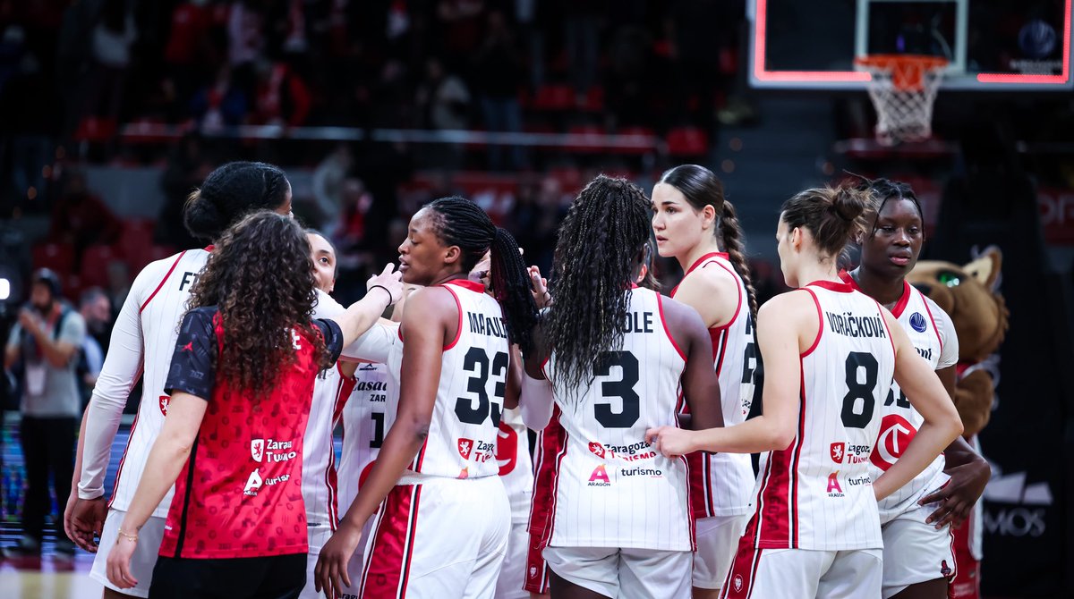 🏀SORTEO EXPRESS 2 ENTRADAS
DOBLES🏀 para mañana 27/12 y el 28/12.
¿Quieres ver rugir a nuestros chicos del <a href="/casademontBZ/">Casademont Zaragoza</a> vs Baxi Manresa? ¿Y a nuestras chicas vs Araski? 

Para participar:
👉🏼Siguenos
🔁 haz RT
💬 Cuéntanos con quién vendrás 

2 Ganadores: mañana 27/12 a las 13h