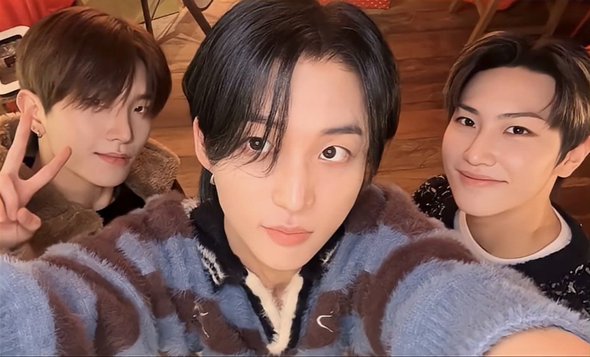 소미아 (@somniawithnx) on Twitter photo 