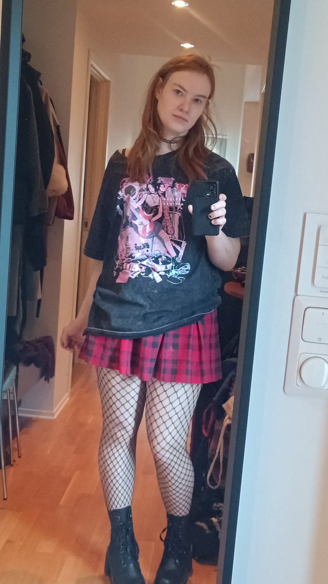 If you're gay say hi