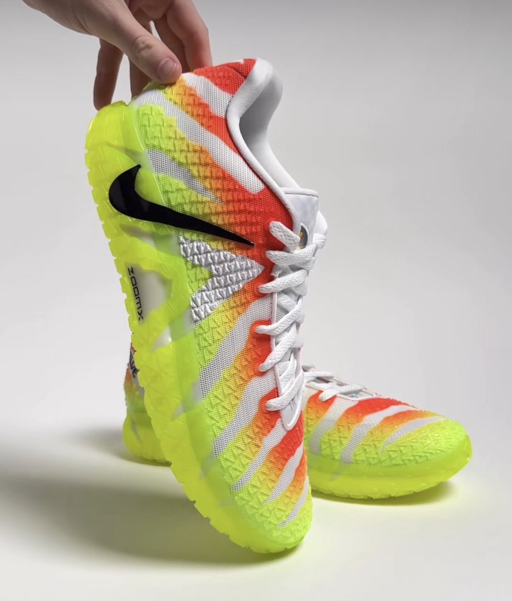 snkr_twitr's tweet photo. AD: Nike Ja 3 'Christmas' live at 7am PT/10am ET

- SNKRS US https://t.co/JGemWXzQ72
(Scroll down for kids’ sizes)

- Footlocker
M https://t.co/k1naBl5T1b
G https://t.co/UErTltHdFp

- DSG
M https://t.co/FxM93VLgj3
G https://t.co/2AZ3g1ZbxU
P https://t.co/44Cie86pTy

- Hibbett
M https://t.co/EMcBtvsFyF
G https://t.co/c9apdblqYC
P https://t.co/Qcr5xmjUXU

- Shiekh
M https://t.co/yP8EpX6RHG