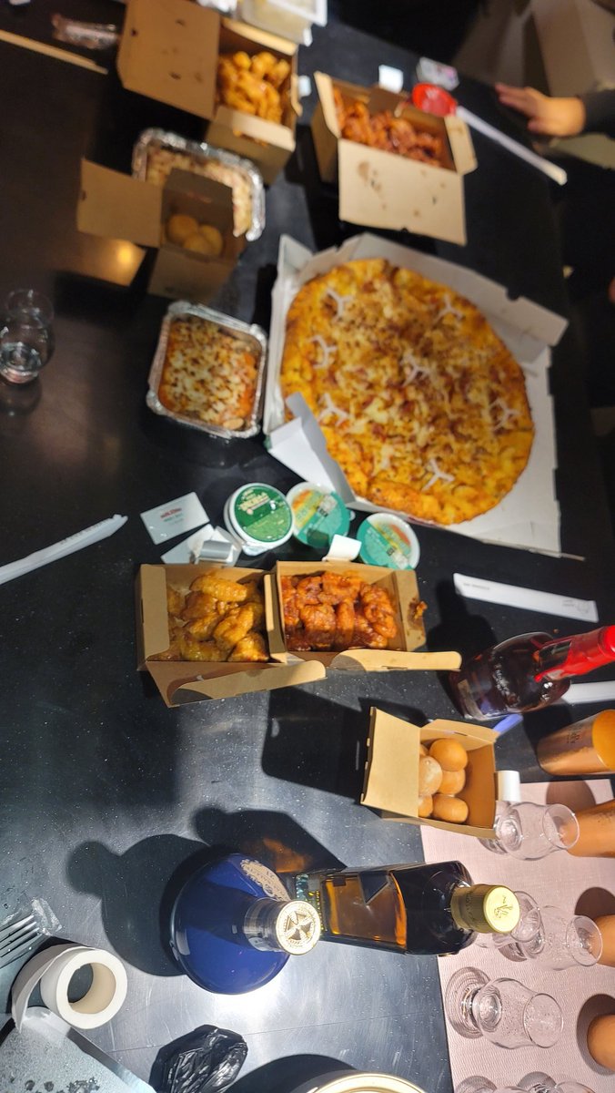 oddnit's tweet image. 크리스마스 주 2번째 정모라는데요~
아직 한발 더 남았다는 소식...!