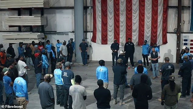 MikeSington's tweet image. Merry Christmas! Louisiana factory boss Graham Walker gives 540 full time employees six figure Christmas bonuses averaging $443,000 each. The total payout was $240 million.