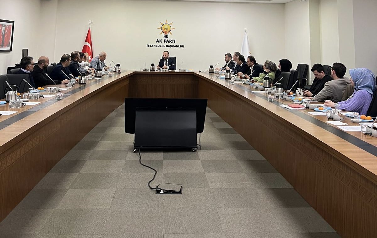 akpartiistanbul's tweet photo. İnsan Hakları Başkanlığımızın çalışmaları kapsamında;

📌 İnsan Hakları Komisyon Toplantısı gerçekleştirildi. https://t.co/zKw7SNUJyA