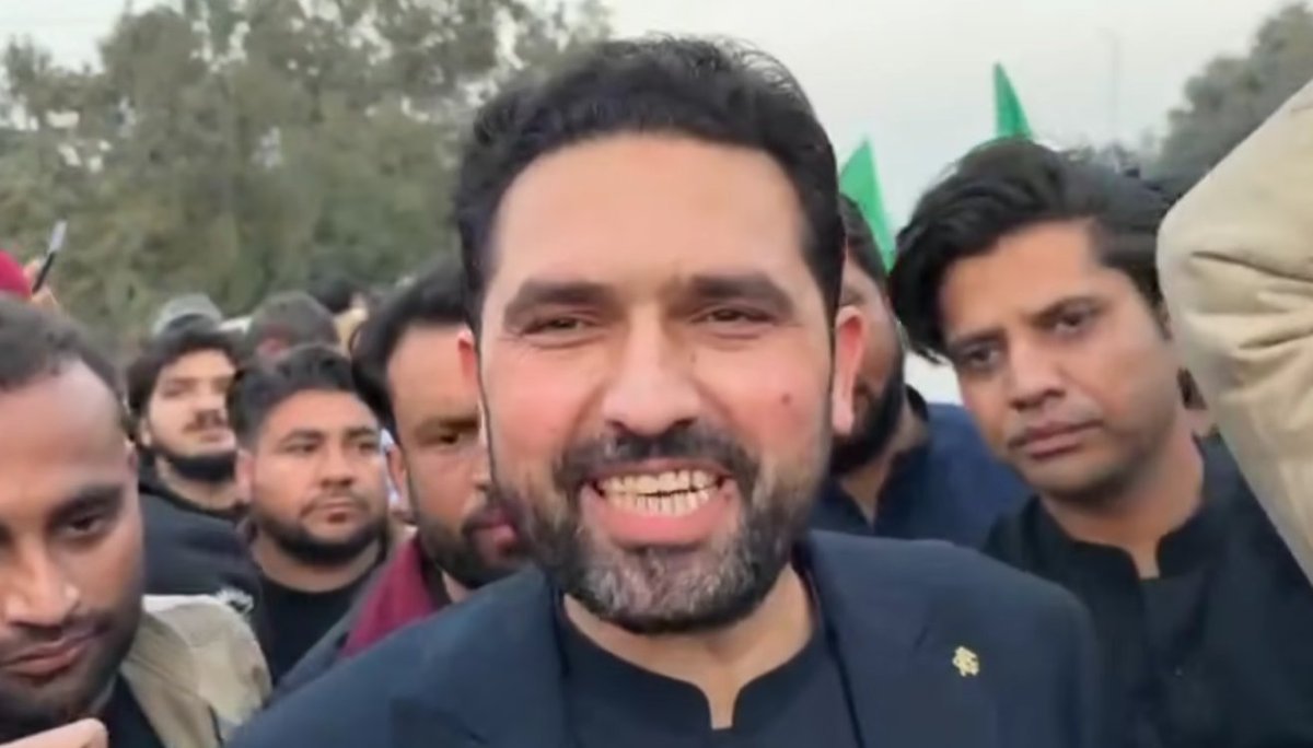 لو میں آگیا ہوں لاہور