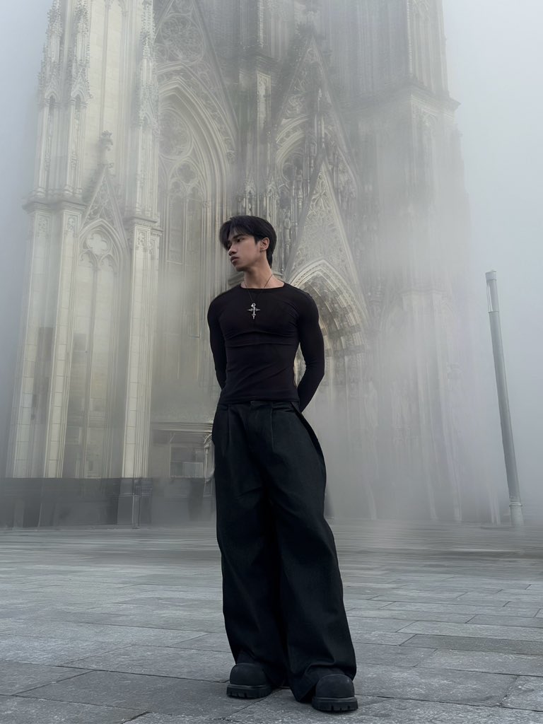 fucked up looking boy tweet media