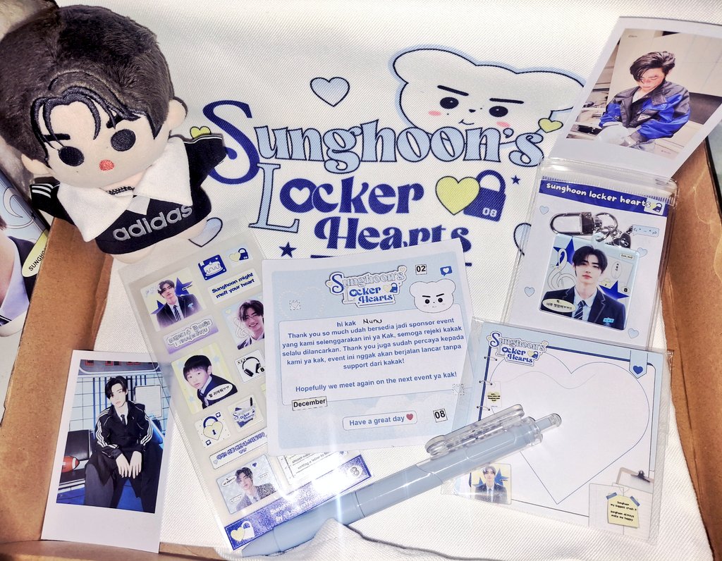 Whale52hertz__'s tweet image. Thank you so much 💙🐋  @HeartInLocker