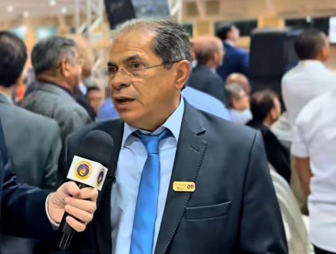assembleianos_'s tweet photo. 🚨ATENÇÃO! Pastor Sales Batista é afastado da Presidência da Assembleia de Deus em Marabá e da vice presidência da COMIEADEPA no Pará https://t.co/KbNOQlbQUw