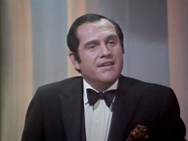 espofootball's tweet photo. BTD Dec26,1927 #AllenKing (Irwin Alan Kniberg) RIP. Comedian, actor, stand-up many appearances on the Ed Sullivan Show. Actor stage Guys and Dolls; film 1956 The Girl He Left Behind, 1971 The Anderson Tapes; TV 1974-84 The Dean Martin Celebrity Roast. King died May9,2004 at 76 from lung cancer
