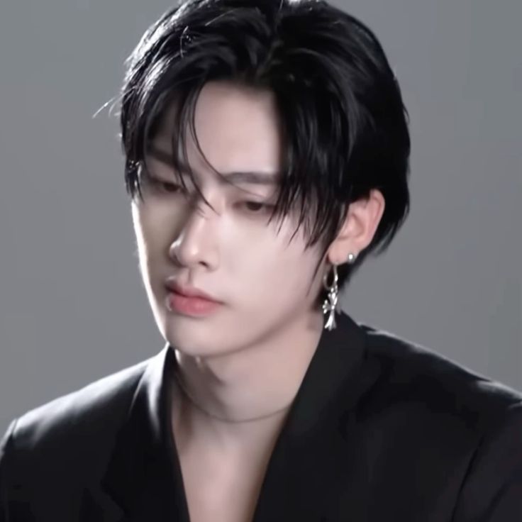 dawnsfey's tweet photo. how does he look so cute when he's pouting 💘🥹 https://t.co/QX6HMPf1RM