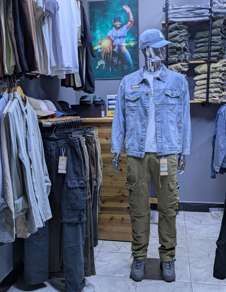 ze_mandevu's tweet image. Mimi nipo The Mandevu Store, wewe unaruka tweets zangu ukiwa wapi?