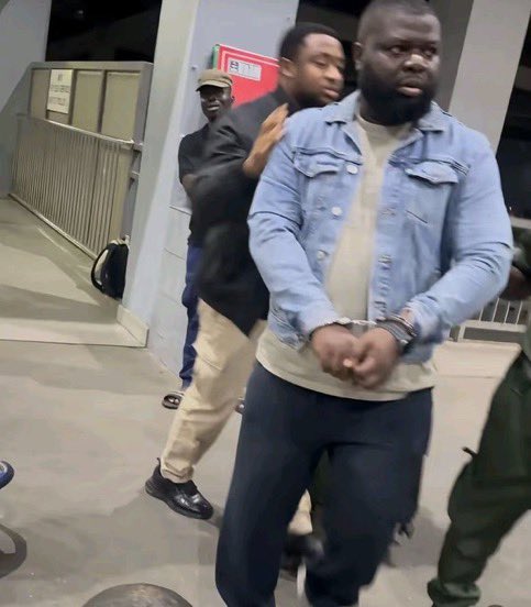 Hushpuppi.    ❌                                 Hushkitty ✔️