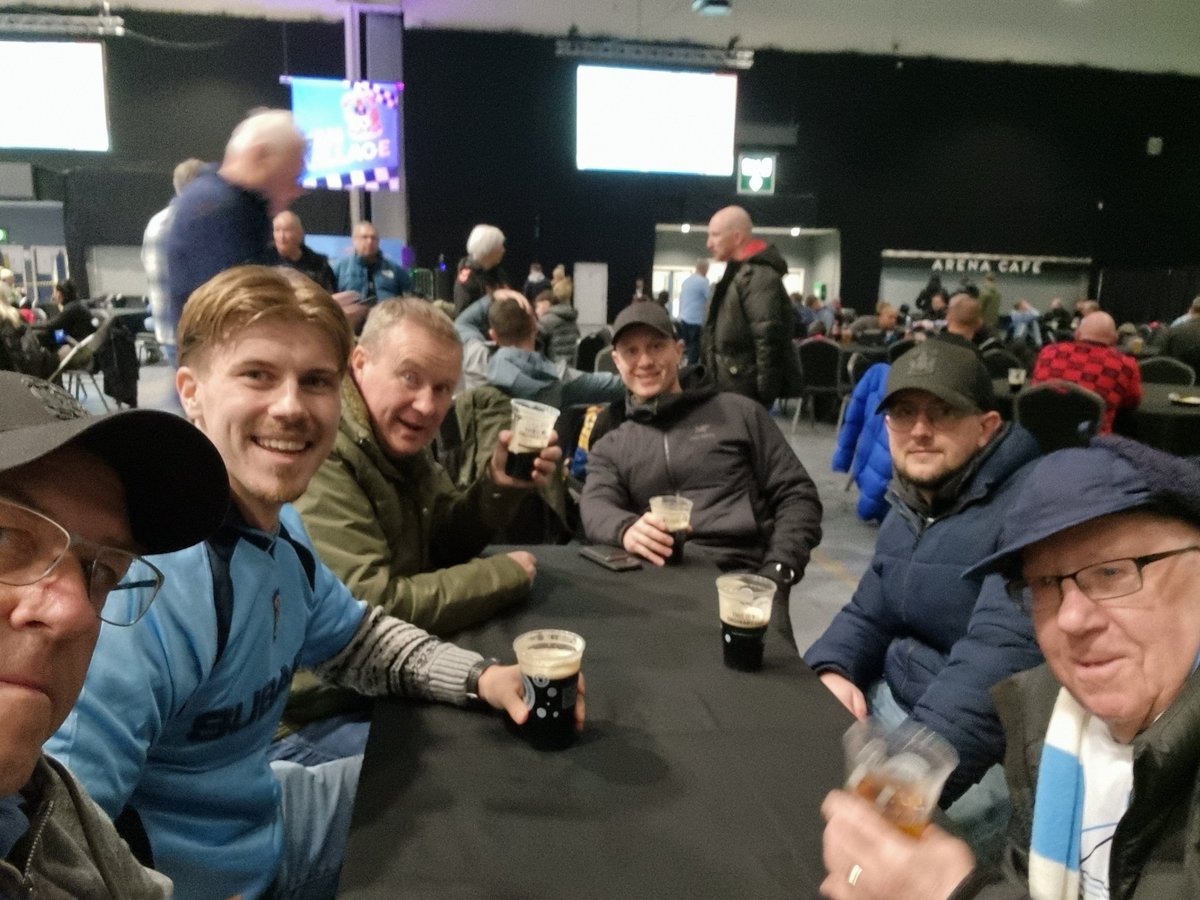 Finally, footballs back, been a long few days since Southampton away.  #PUSB