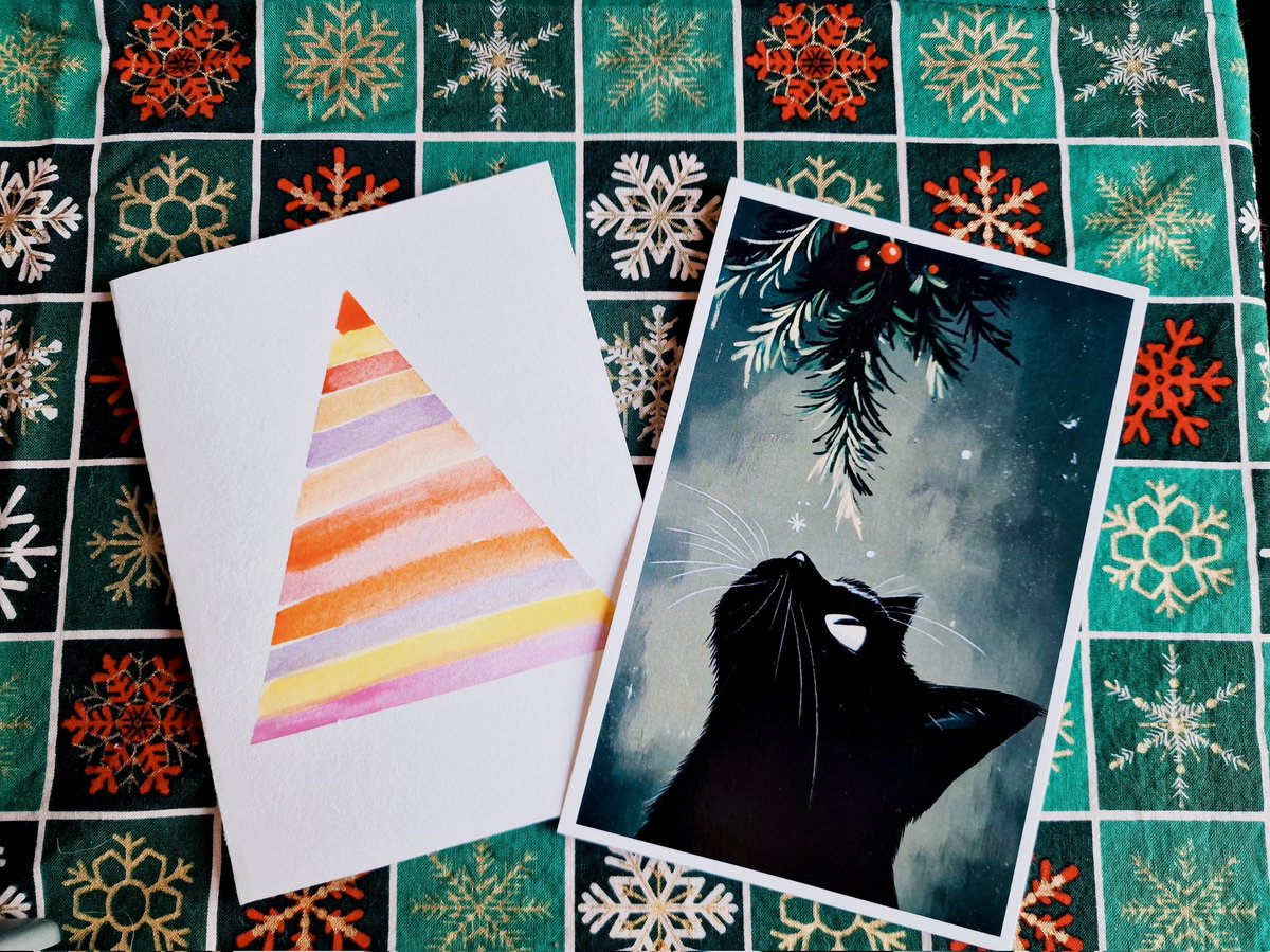 Pa svētkiem pastkastītē bija iebiruši vēl divi jauki sveicieni! Mīļš paldies <a href="/ammarita/">Marita Lasmane 🇱🇻❤️🇺🇦</a> un <a href="/chaurenaat/">Renāte</a> 🎄🎄🎁!
#tviteristuziemassvētki2025