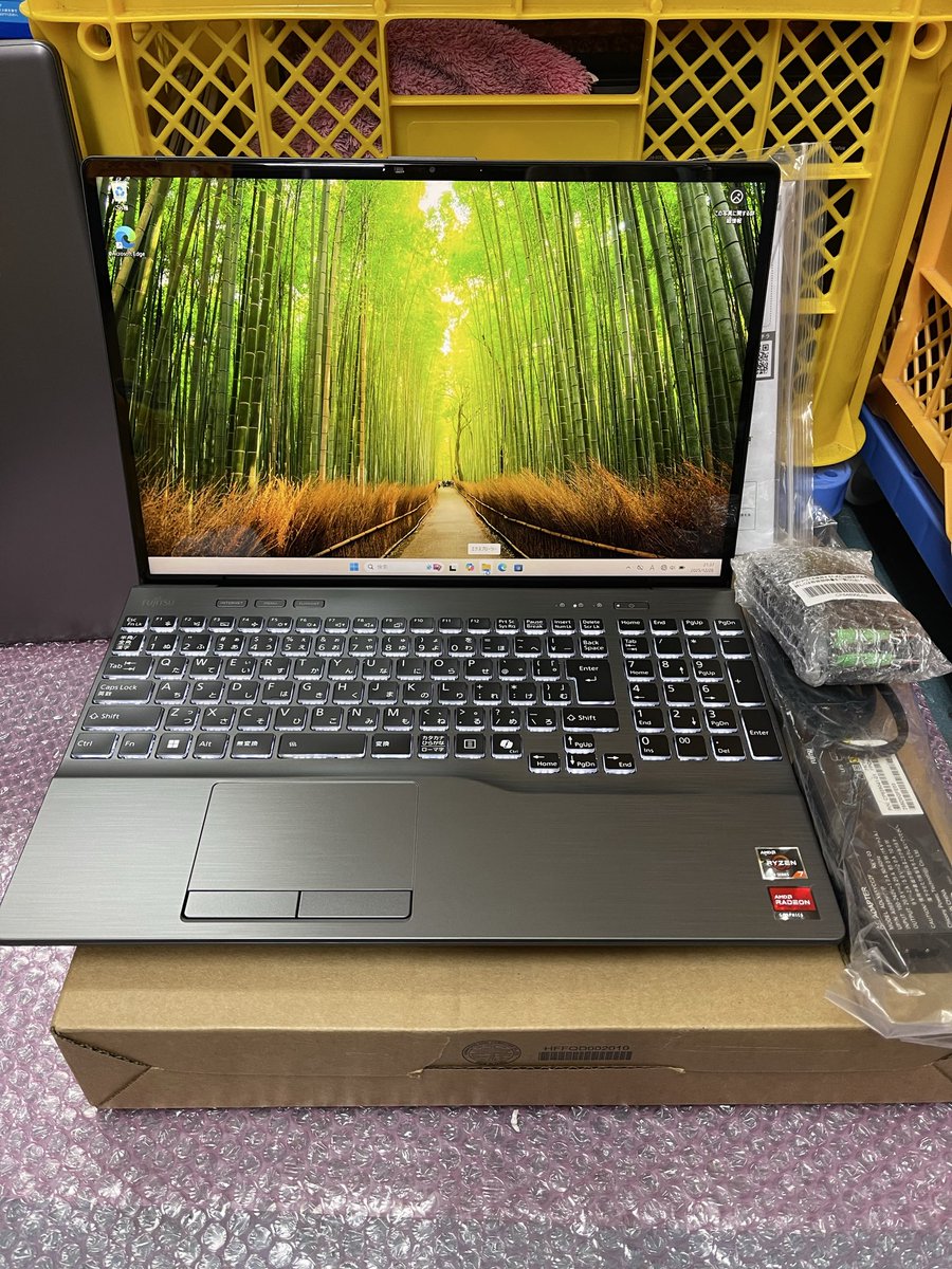 Fujitsu AH56/J3 (FMVA56J3BK) AMD Ryzen 7 7735U 16型ワイド WUXGA