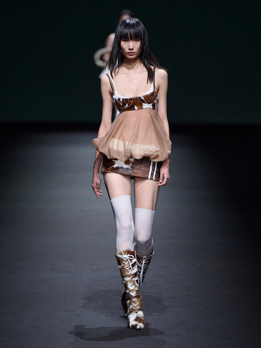 ChrryMartinis's tweet photo. Lsoul runway 25 ‘2R’ https://t.co/dj8SpVCzKZ