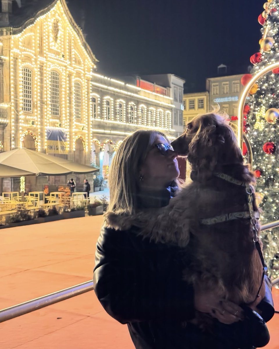 Na companhia da família 🫂 e dos melhores amigos 🐶 

#FazHistória | #MerryChristmas 🎅