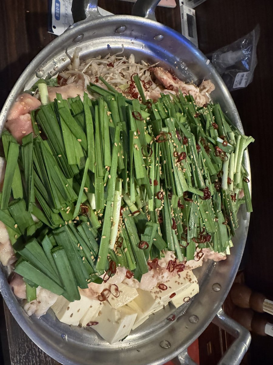 明日のもつ鍋仕込み終わり！ あと 塩ちゃんこだ このもつ 実は。 某