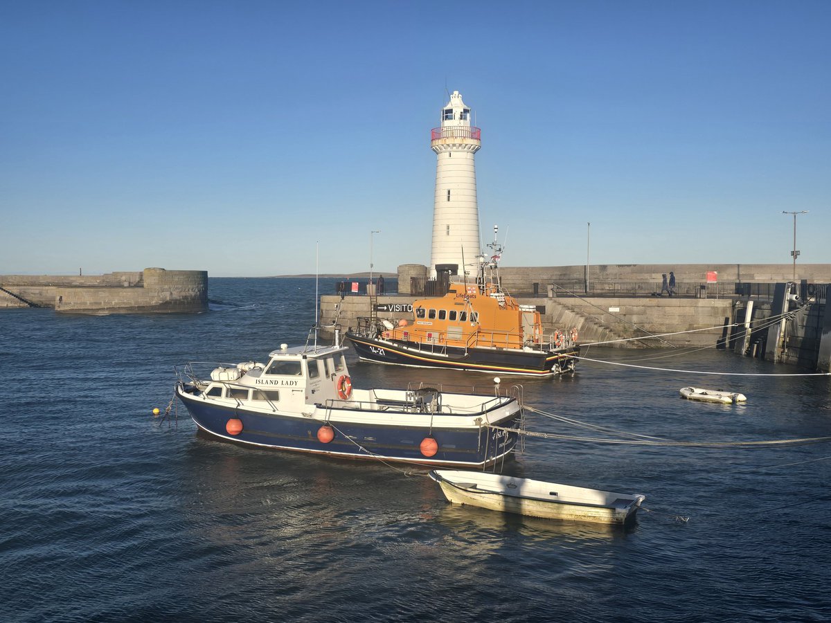 jmallon16's tweet photo. Beautiful day @DonaghadeeRNLI @donaghadeesc @barrabest @Louise_utv @WeatherCee @WeatherAisling @barbara_utv @PetraEllisMedia @UTVNews @U105radio @bbcweather @Rita_utv @jerrylangmusic https://t.co/m4OTxoK2gA