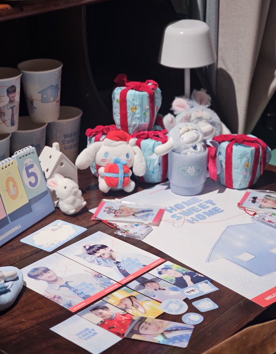 Khwan_event's tweet image. 𝗛𝗢𝗠𝗘 𝗦𝗪𝗘𝗘𝗧 𝗛𝗢𝗠𝗘ᰔᩚ

DP가 완료되었습니다.

내일부터 권익환 병장의 전역 &amp;amp; 권태하 배우님의 대학로 복귀를 응원하며 카페 이벤트를 진행합니다.

많관부 🏡🐰

25.12.24.-26.01.04.
카페 더블린

#KHWAN_IS_BACK
#HOME_SWEET_HOME
#FROM_익환_TO_태하
#잃어버린_태하를_찾아서