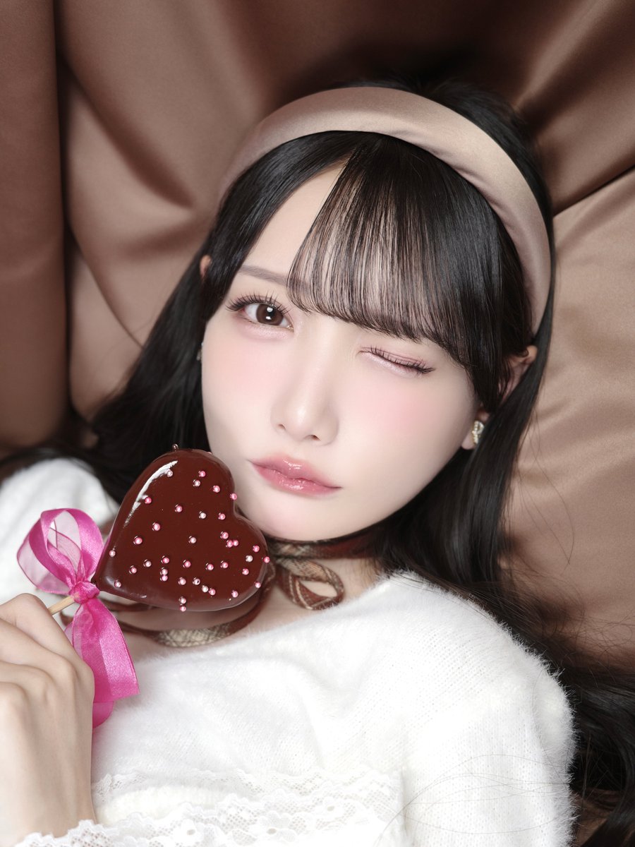 イメージモデルを務めさせていただきます カラコンブランド『idoly