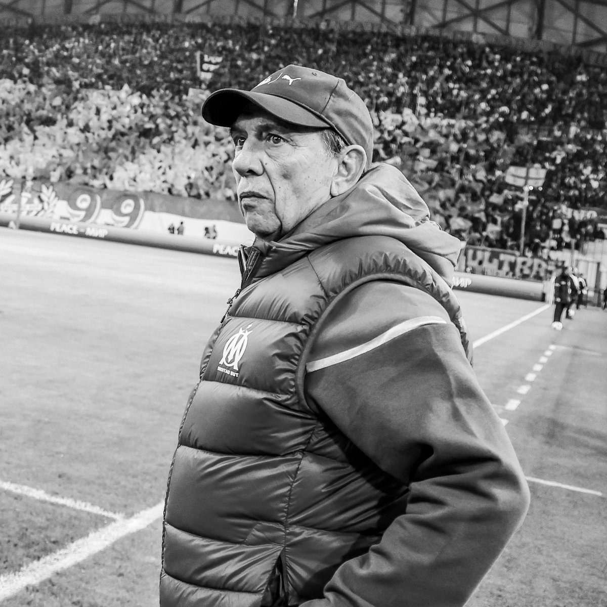 🚨 𝗧𝗥𝗜𝗦𝗧𝗘 𝗡𝗢𝗨𝗩𝗘𝗟𝗟𝗘 : l’emblématique Jean-Louis Gasset s’est éteint à l’âge de 72 ans. 🕊️😢

Adjoint de Laurent Blanc à Bordeaux, chez les Bleus et au PSG, il aura également officié comme numéro un à Montpellier, à l’ASSE ou à l’OM.

Il était encore consultant sur