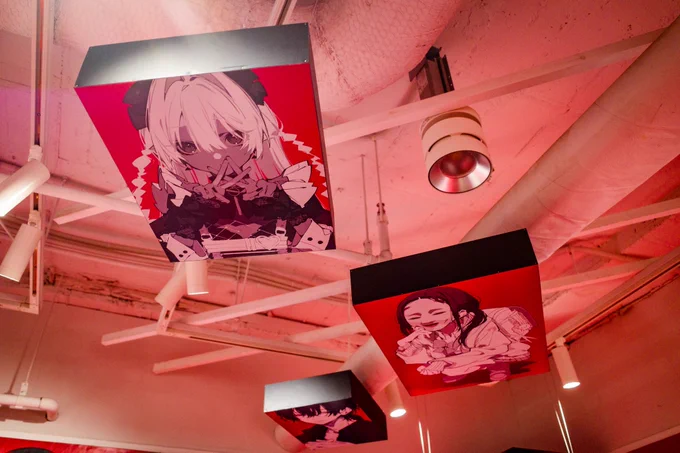 もう会期終わっちゃったけど望月けいさんの展示とても良かった。強かった。 心斎橋PARCOで巡回展があるそうで展示のラッピングが場所によってどうなるかも興味津々! #望月けい俗世