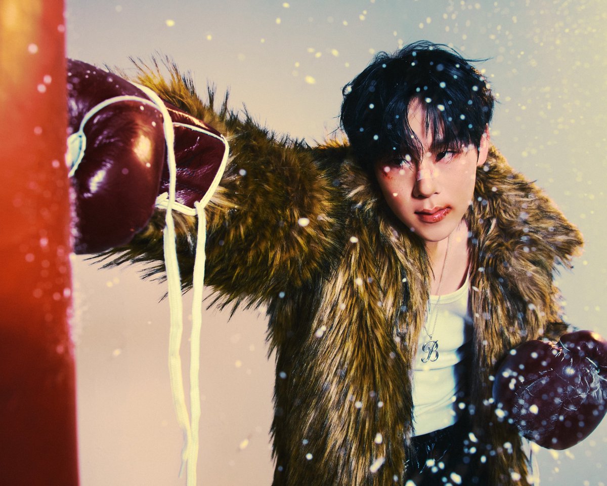 OfficialMONSTAX's tweet image. 𝗝𝗢𝗢𝗛𝗢𝗡𝗘𝗬 
𝗧𝗛𝗘 𝟮𝗡𝗗 𝗠𝗜𝗡𝗜 𝗔𝗟𝗕𝗨𝗠 光 (𝗜𝗡𝗦𝗔𝗡𝗜𝗧𝗬)

CONCEPT PHOTO
링 위의 호랑이 VER.

Release on
260105 (MON) 6PM (KST)

#주헌 #JOOHONEY
#몬스타엑스 #MONSTAX #MONSTA_X
#光 #INSANITY