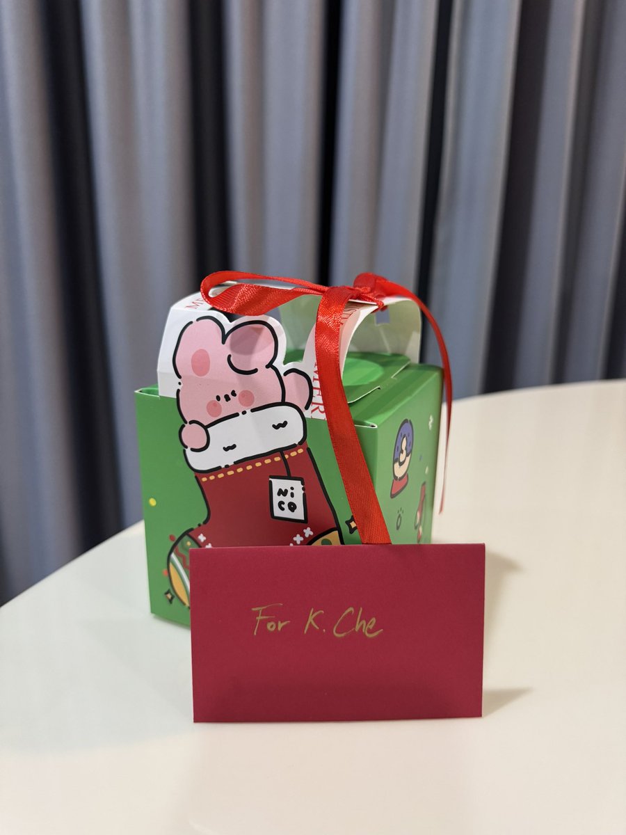 thank you for the lovely christmas present na ka, <a href="/Greycashmere21/">Greycashmere</a>. i’m always grateful for you and our friendship! 🎄🤍
