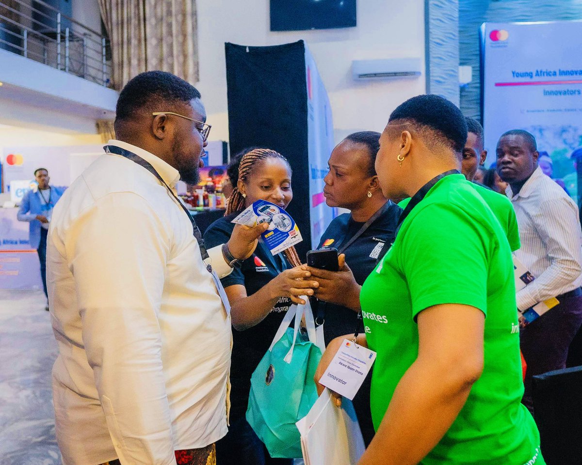 40th_table's tweet photo. Wrapping up the year, one lesson stands out from mentoring young innovators Young Africa Innovate – @UNDPNigeria × @MastercardFdn 

Strong founders don’t start with ideas alone. They start with a core skill.

Before Microsoft, Bill Gates was a programmer. Before Facebook, Mark https://t.co/8wHUEgglbx