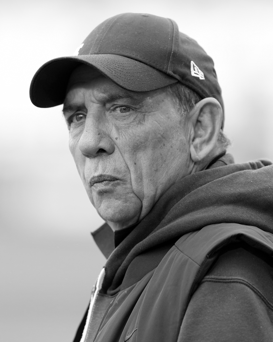 Ligue1_ENG's tweet photo. Rest in peace Jean-Louis Gasset 🖤 https://t.co/RkgcvLyKdC