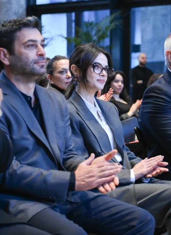 harika ikilisinizzz şakasız 🧿 siz varsanız her şey çok güzel, siz varsanız her şeye değer partnerleriiimm 🫠🤍