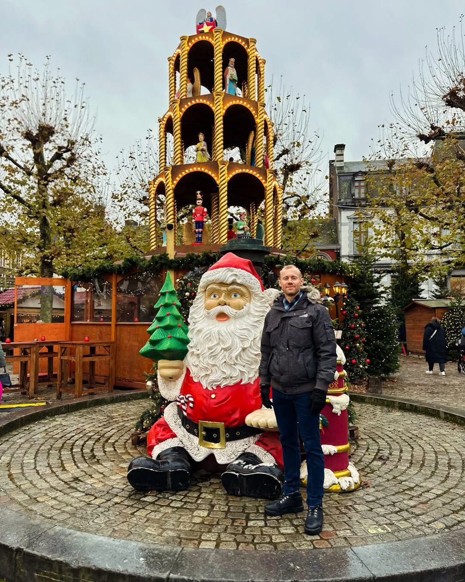 Valoramous tweet media