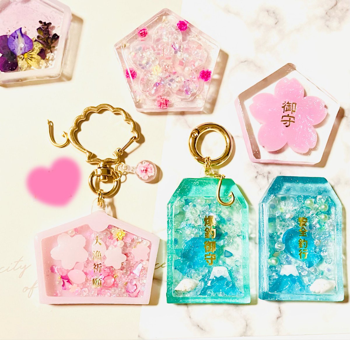 yuki0824_DCT's tweet photo. ❄️1月の販売会に向けて
御守りキーホルダーを作り始めました😊

前回すぐにsold outしたホテルキー キーホルダーも
販売の予定です🌟

完成したら販売ページに追加しますので
お時間のある時に良かったら見に来てください¨̮♡

体調崩さないように気をつけて
慌ただしい年末を元気に乗りきりましょう❣️ https://t.co/eGitdESex4