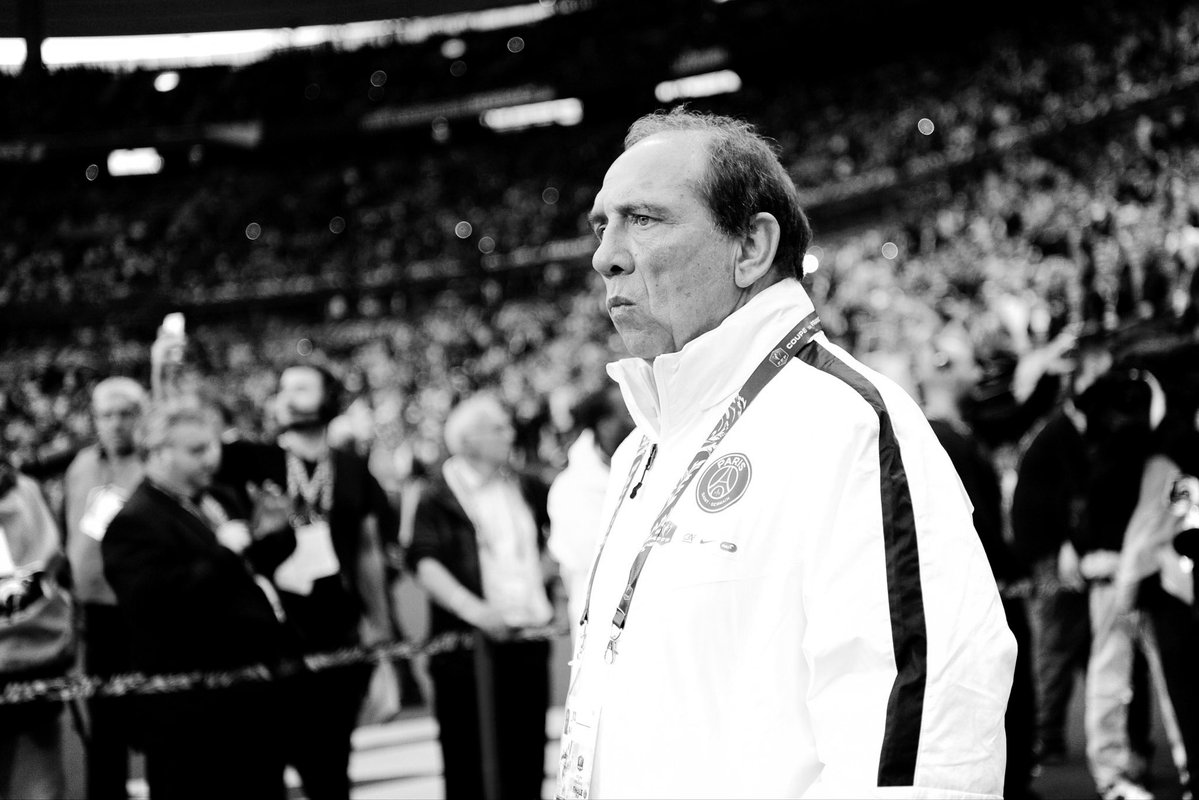 MediaParisien's tweet image. 🕊️ Nous avons appris avec une grande tristesse le décès de Jean-Louis Gasset. 

Figure respectée du football français, il laisse le souvenir d’un homme de passion, d’engagement et de professionnalisme.

💐 Sincères condoléances à sa famille et à ses proches.