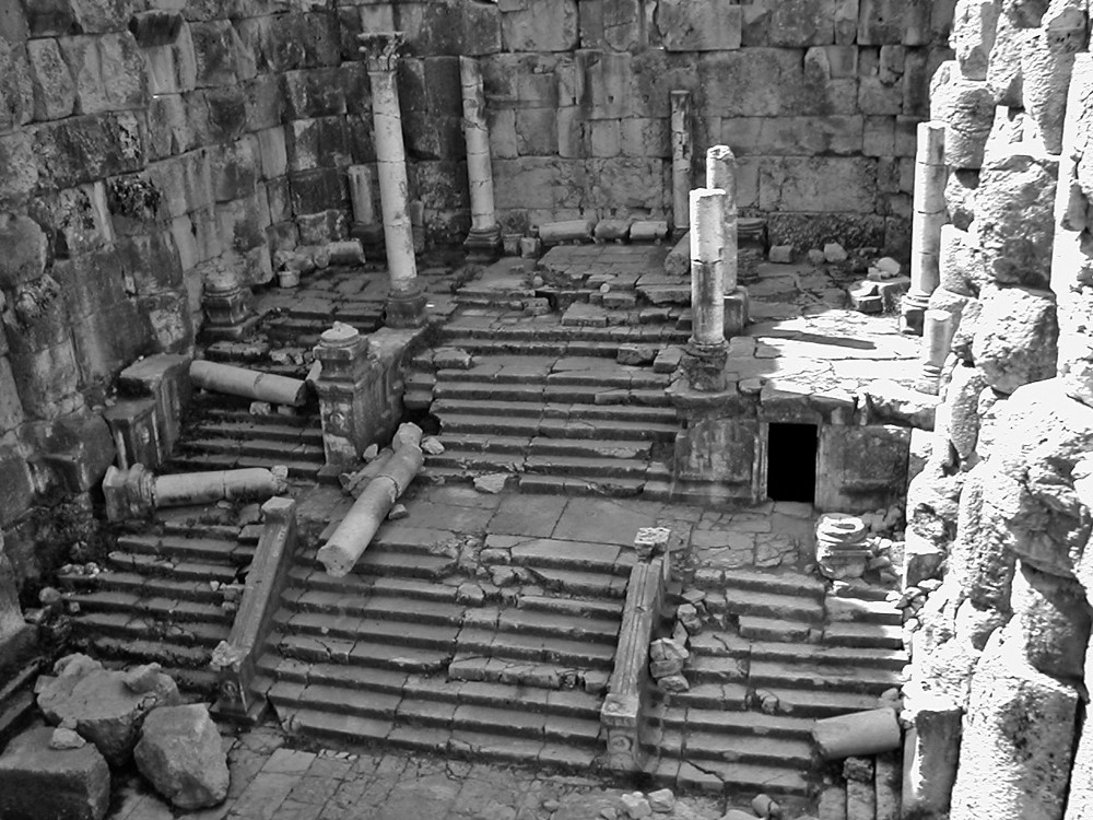 nmhistoire's tweet image. L’adyton du grand temple de Niha, Liban