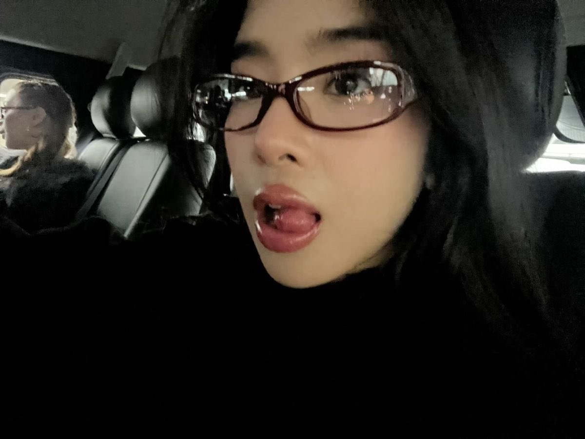 lamplitstudy's tweet image. flops  anyway  but  like  for  a  dm.