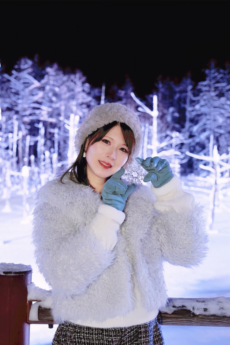 miyuRT2's tweet photo. Winter Symbol❄️

📸 2025.12.10 Sekinoさん
 #青い池 #ライトアップ #美瑛 #被写体 #ポートレート #ポートレートモデル #北海道 https://t.co/0B56jFAgy8