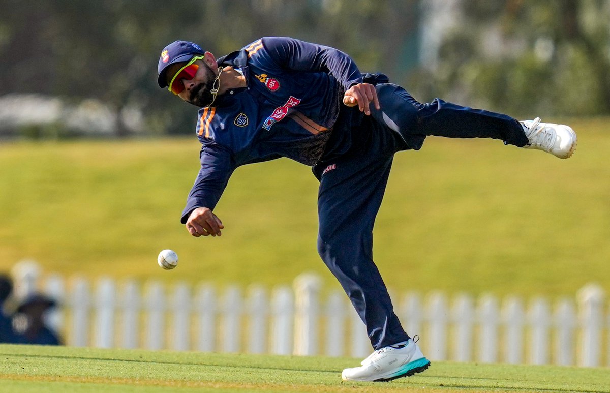The roar before the storm 🔥

#ViratKohli