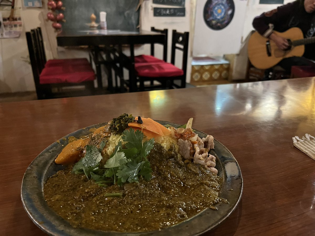 ozawatami's tweet photo. 今年も無事に仕事を納め、カレー。 https://t.co/5dFKmXogqS