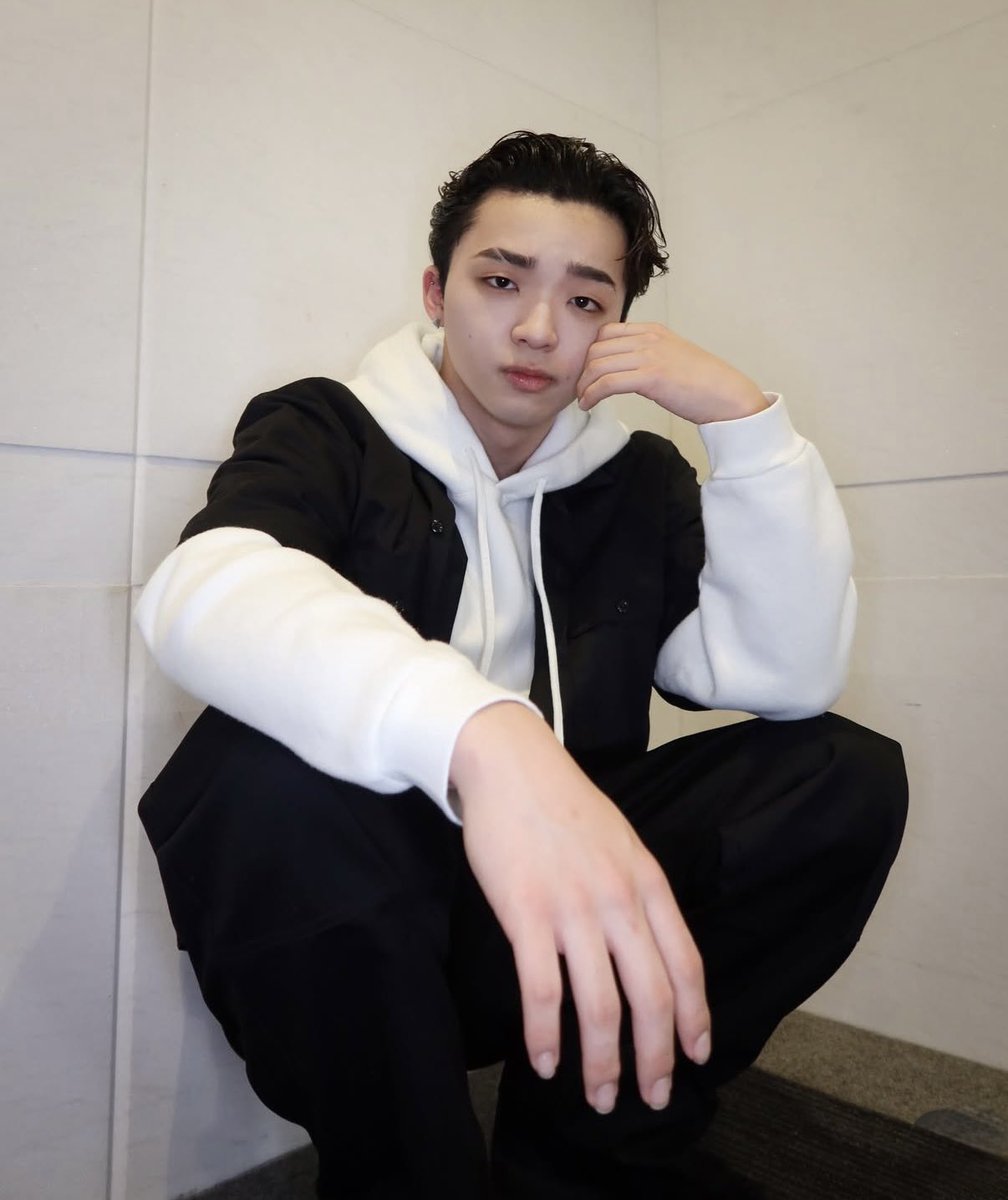 リュウリュウページ 51o2CuPHgHL.jpg_BO30,255,255,