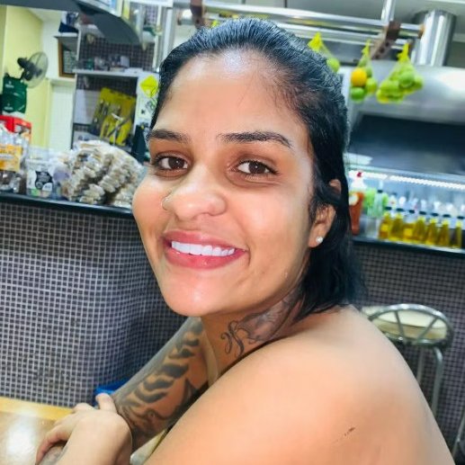 É revoltante! Tainara Souza Santos, de 30 anos, teve as pernas amputadas após ser arrastada pelo ex-companheiro e, após mais uma cirurgia, não resistiu. Criava sozinha dois filhos e foi vítima da epidemia de feminicídio. Enquanto alguns confraternizam, outras famílias enterram