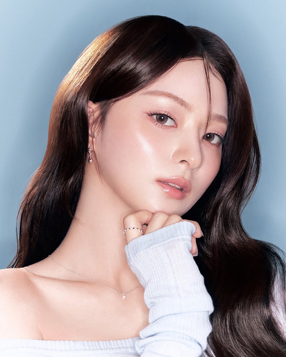 c0c0s23's tweet image. #유료광고 @drg_kr_official #RT이벤트
이나경 이번 화보컷 메이크업 존예 존예...
프나 이나경 속광 피부 필수 추천템
닥터지 블랙 스네일 라인 („• ֊ •„)  

#RT 추첨 5분께 닥터지 블랙 스네일 레티놀 앰플 본품을 보내드립니다

촉촉하게 채우는 속광이라 요즘 같은 겨울에도 속광 표현 딱이에요…