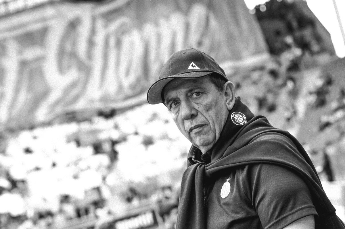 FerveurVerte_'s tweet image. 🙏 Terrible nouvelle : Jean-Louis Gasset est décédé ce 26 décembre à 72 ans…

Véritable figure du football français, il a notamment entraîné les Verts, mais aussi l’OM et le MHSC.

Repose en paix « Papi Gasset » 🥺