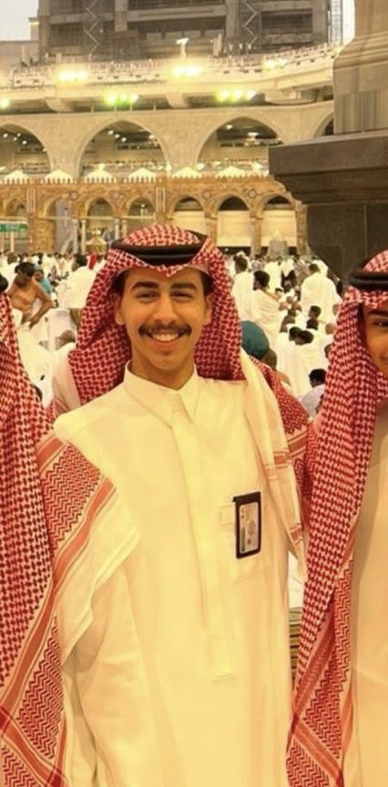 اللهم ارحم اخي وحبيبي #محمد_القاسم وأجعل غدره رفعةً في درجاته ودمه شاهدًا له، اللهم تقبله شهيدًا وعوّض شبابه بالجنة، وأجعله في قبره مطمئنًا، وعند قيام الأشهاد آمنًا، ومع الصديقين والشهداء والصالحين في أعلى الجنان مقيمًا، وأجعل الفردوس الأعلى منزله ومستقره، واجعل ذكراه نورًا لا