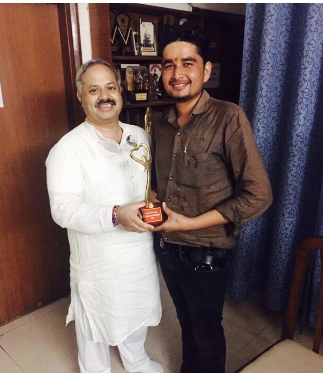 राष्ट्रीय स्वयंसेवक संघ के अखिल भारतीय प्रचार प्रमुख मा. सुनील आंबेकर <a href="/SunilAmbekarM/">Sunil Ambekar</a> जी भाईसाहब को जन्मदिन की  बधाई और शुभकामनाएं! आप स्वस्थ रहे , दीर्घायु हो , आपके विनम्र व्यक्तित्व एवं कार्यकर्ताओं के प्रति उदात्त भाव से प्रेरणा लेकर हम सभी मां भारती के कार्य में लगे है ।