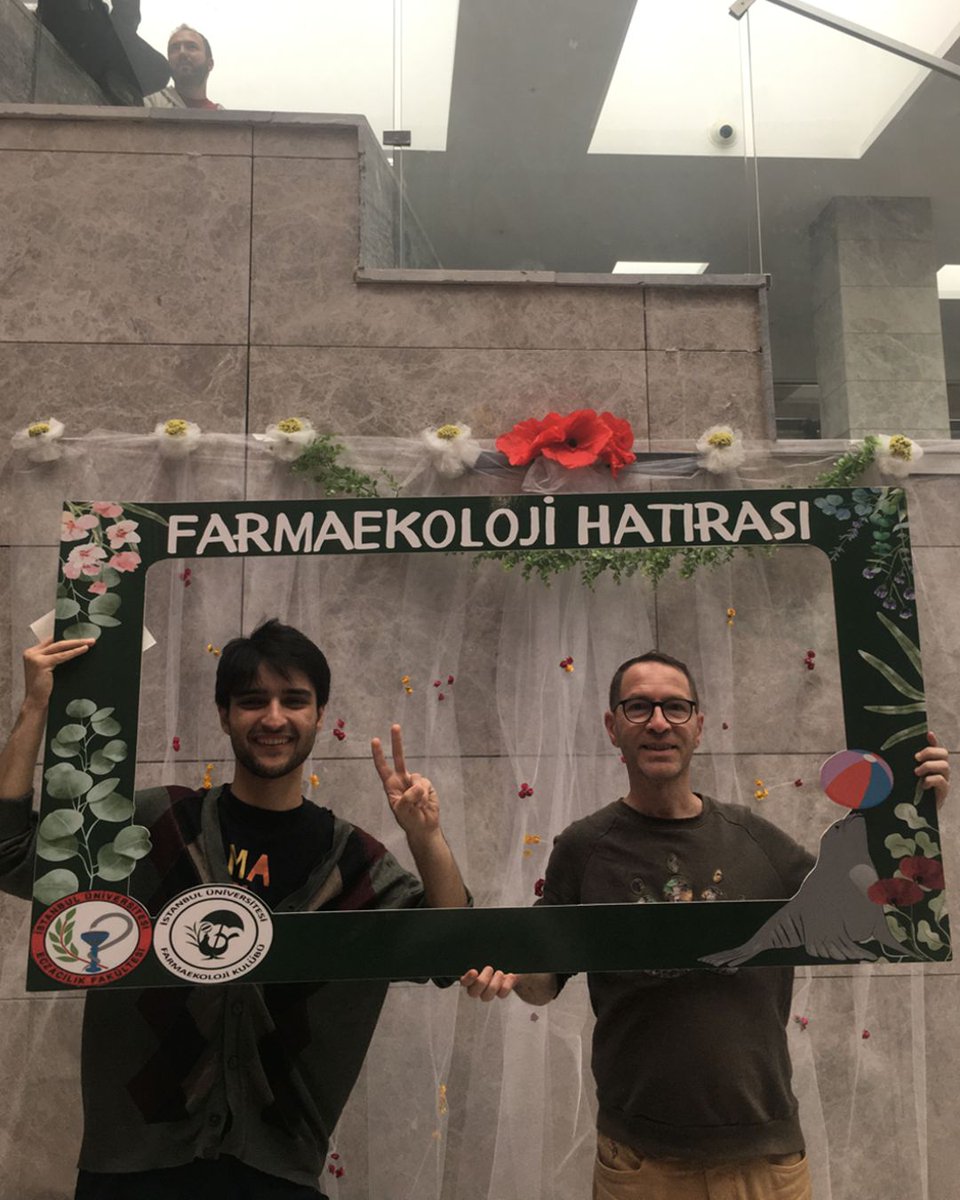 Farmaekoloji Kulübü ve Bilgi Çayı'nın Ataköy Gençlik Merkezi'nde düzenlediği Ecofest'ten bir hatıra.

#imecenetwork #imece #fuar #throwbackthursday #stk #gençlik #tbt