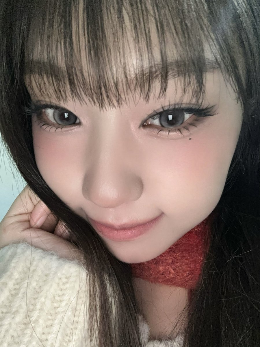 izna_offcl's tweet photo. [izME📮]

🎄❤️🤍

#izna #이즈나
#CHOIJUNGEUN #���정은 https://t.co/UgXaG2uV0t